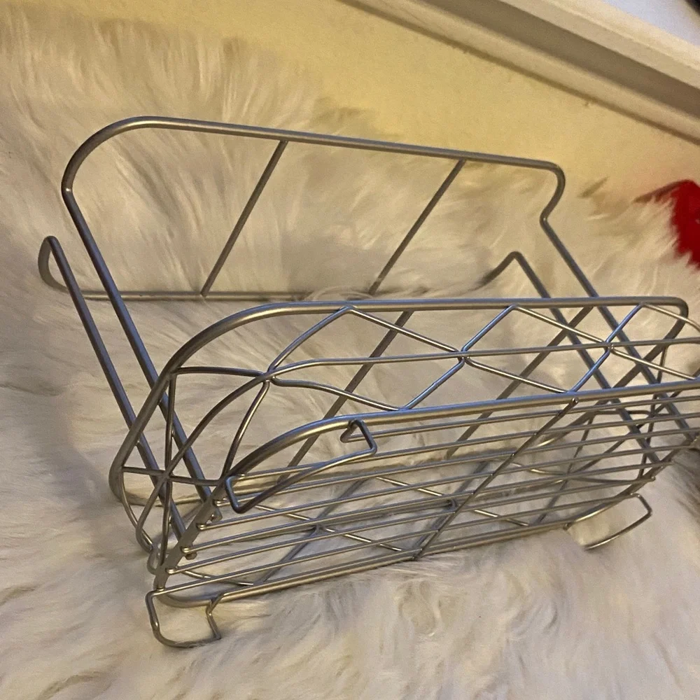 Silver Wire Bathroom Organizer